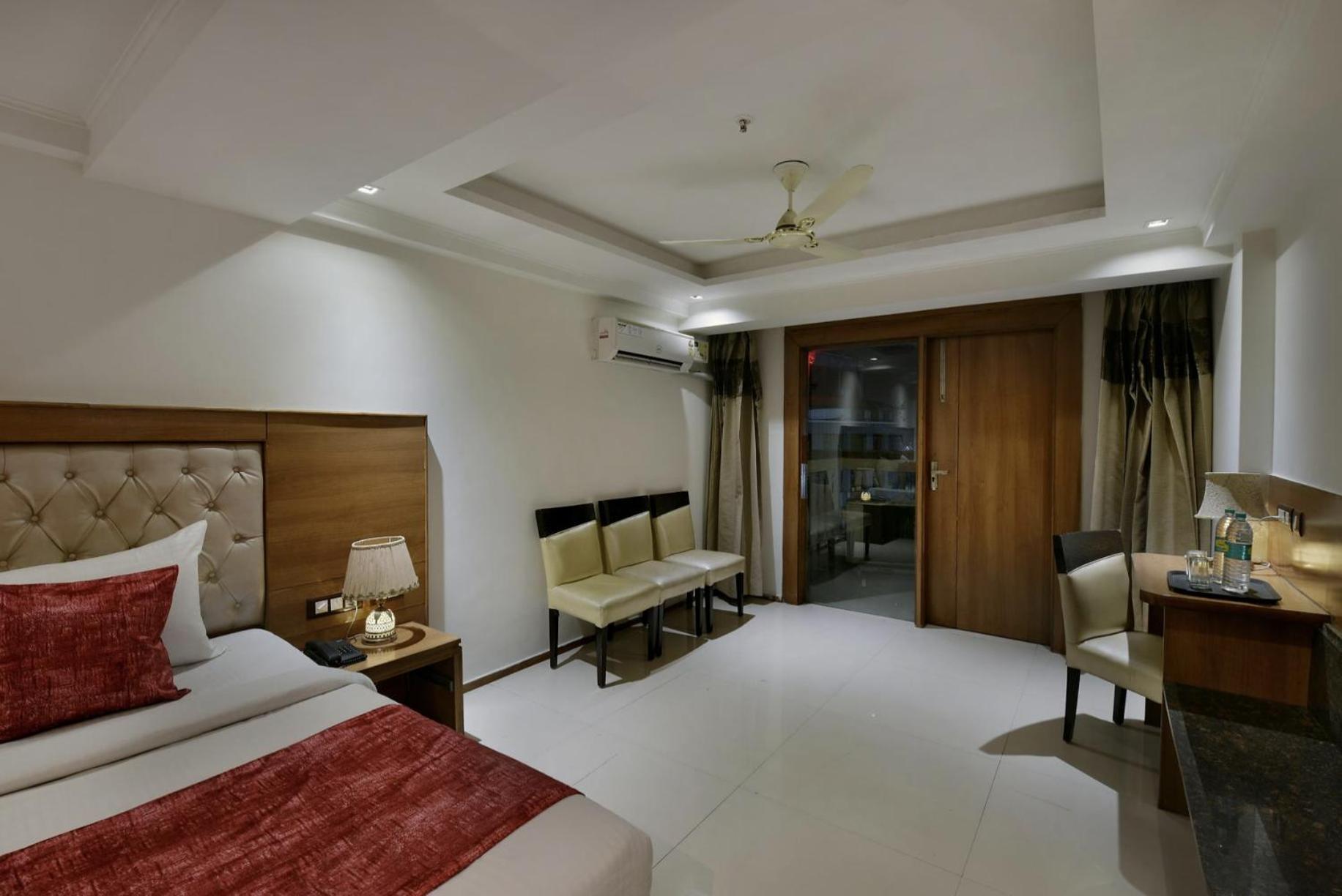 Hotel Lotus Paradise - Banquet & Dining - Near Murthal Sukhdev Rāi Esterno foto